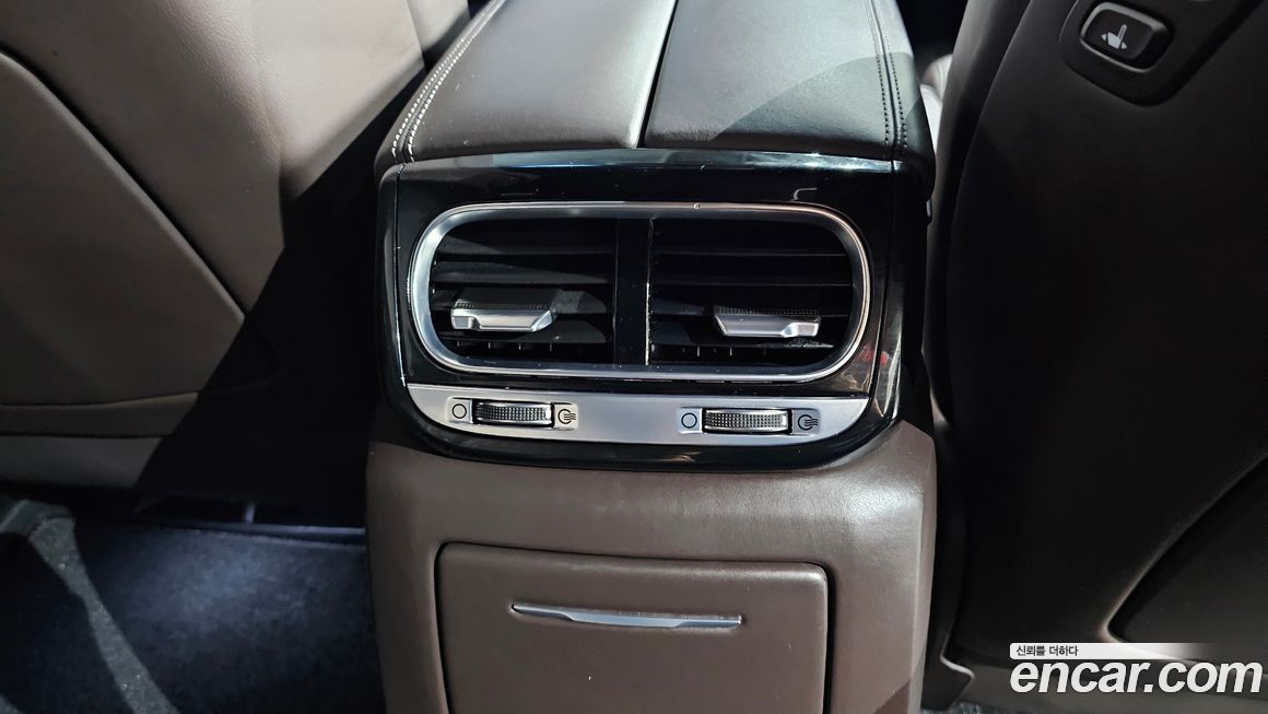 Genesis G90 2021