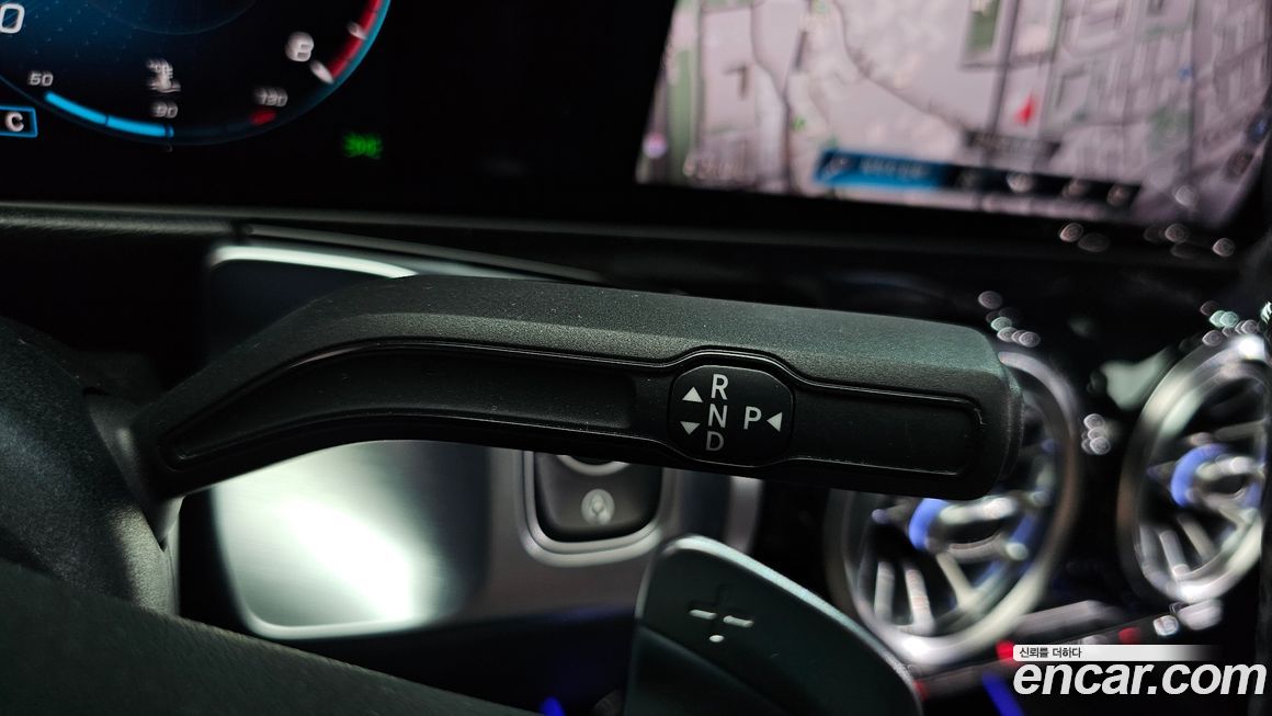 Mercedes-Benz GLB-Class 2020