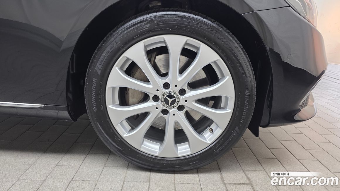 Mercedes-Benz E-Class 2019