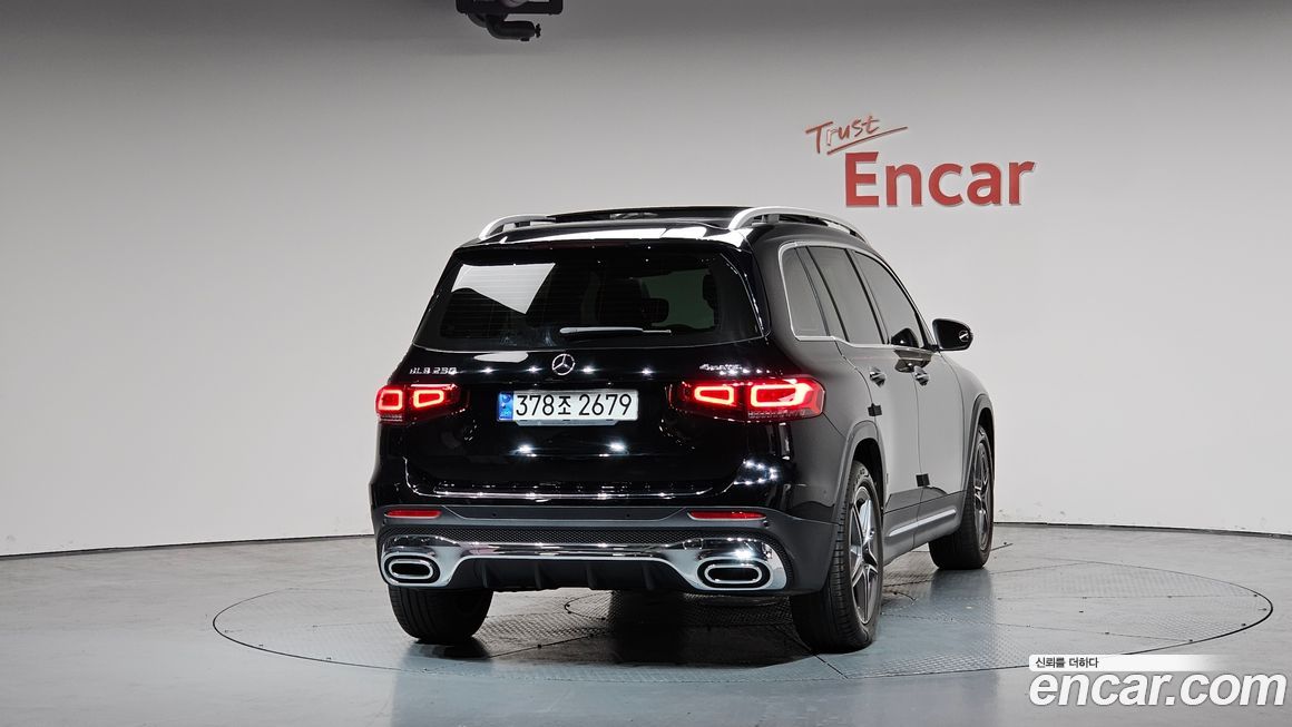 Mercedes-Benz GLB-Class 2020