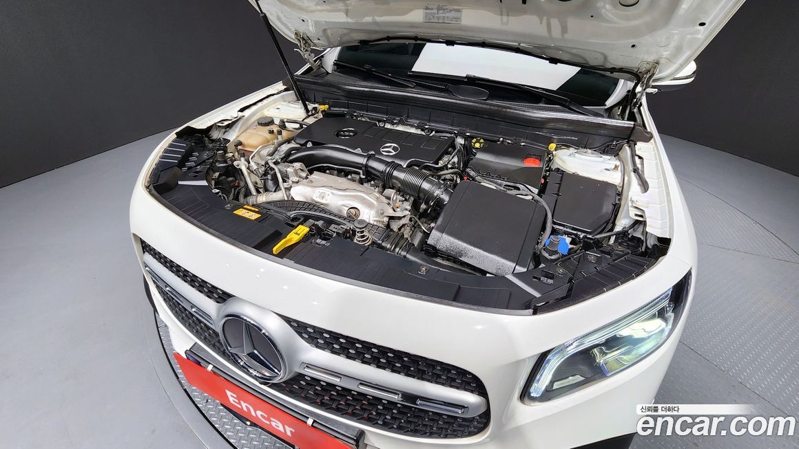 Mercedes-Benz GLB-Class 2021