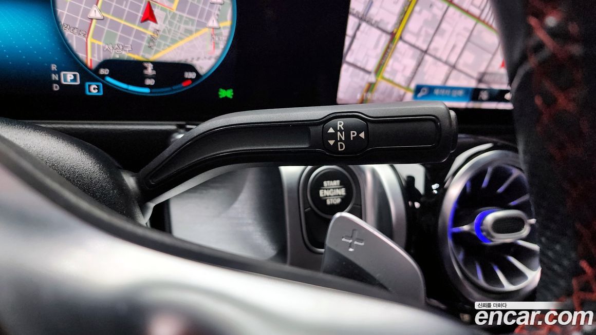 Mercedes-Benz GLB-Class 2021