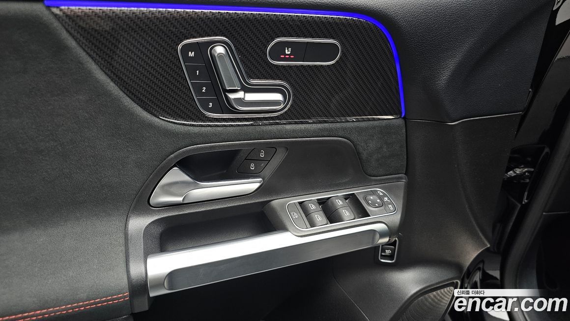 Mercedes-Benz GLB-Class 2020