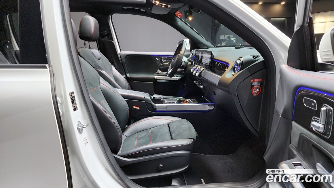 Mercedes-Benz GLB-Class 2021