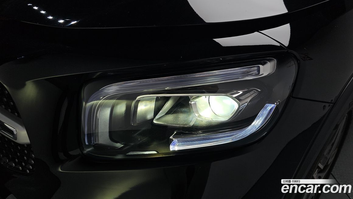 Mercedes-Benz GLB-Class 2020