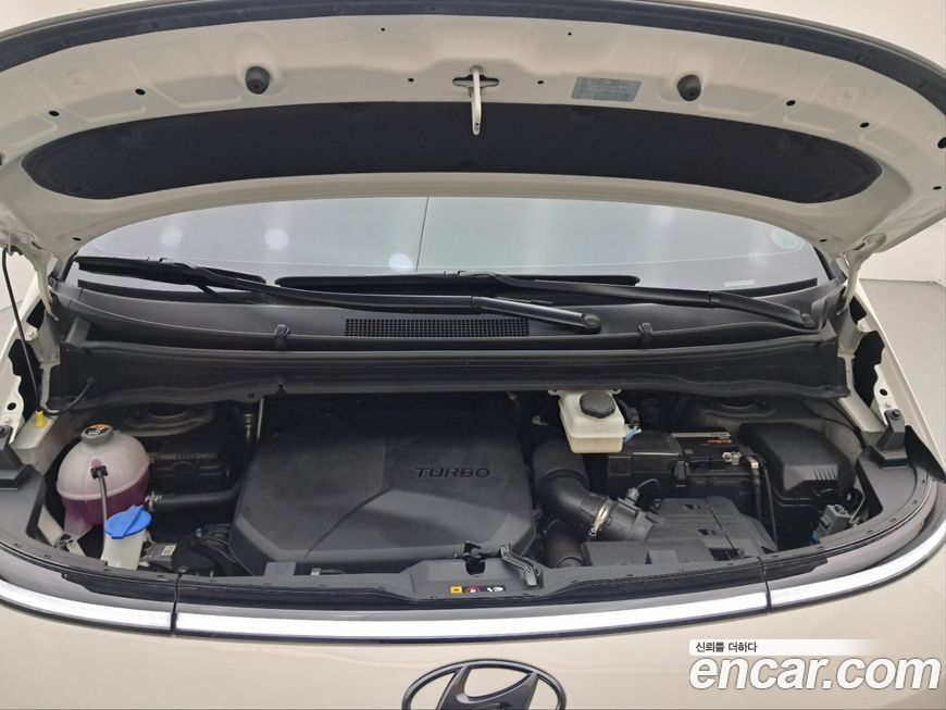 Hyundai Staria 2023