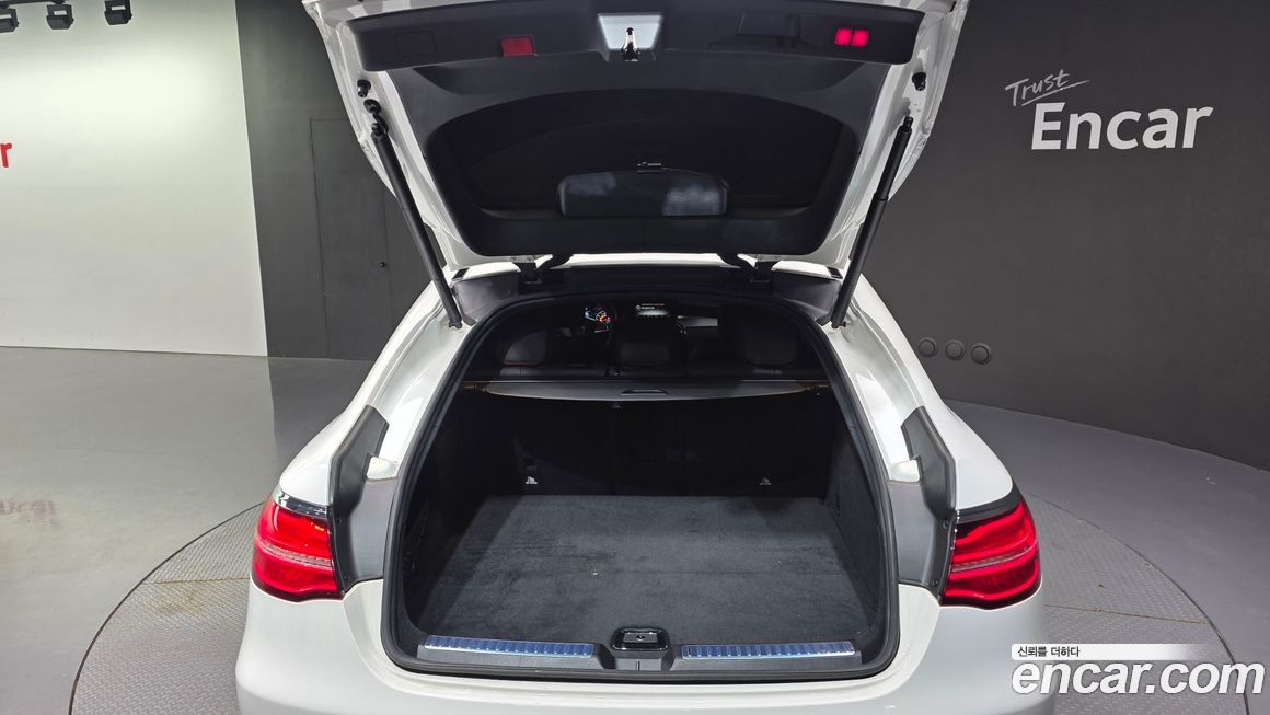 Mercedes-Benz GLC-Class 2018