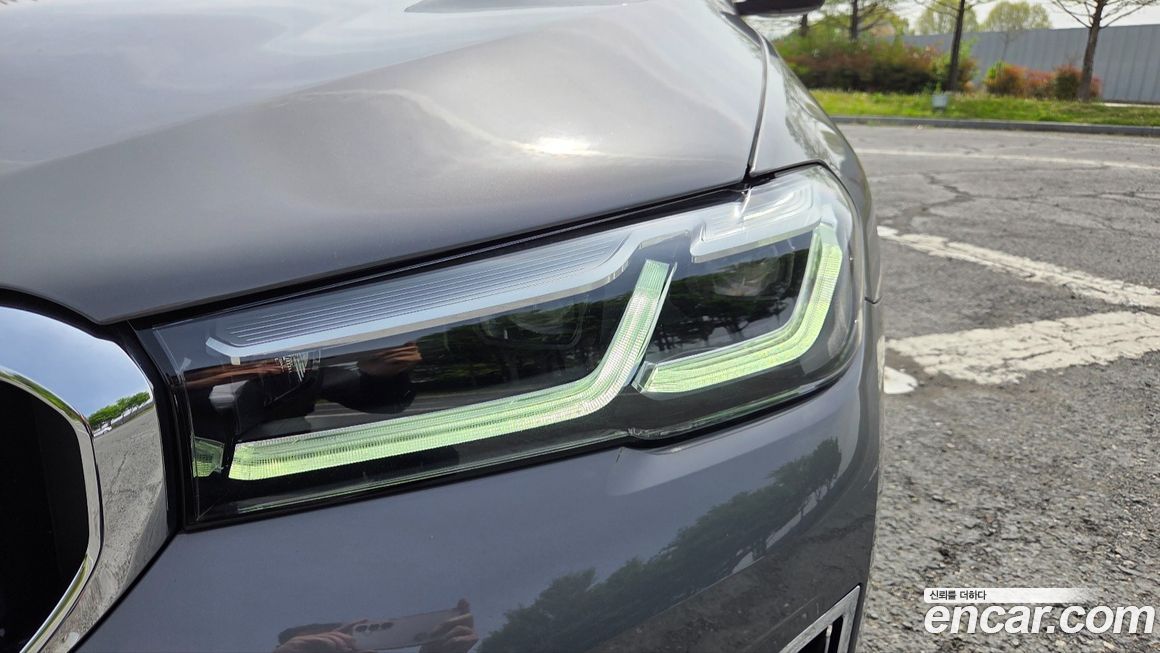 BMW 5-Series 2022