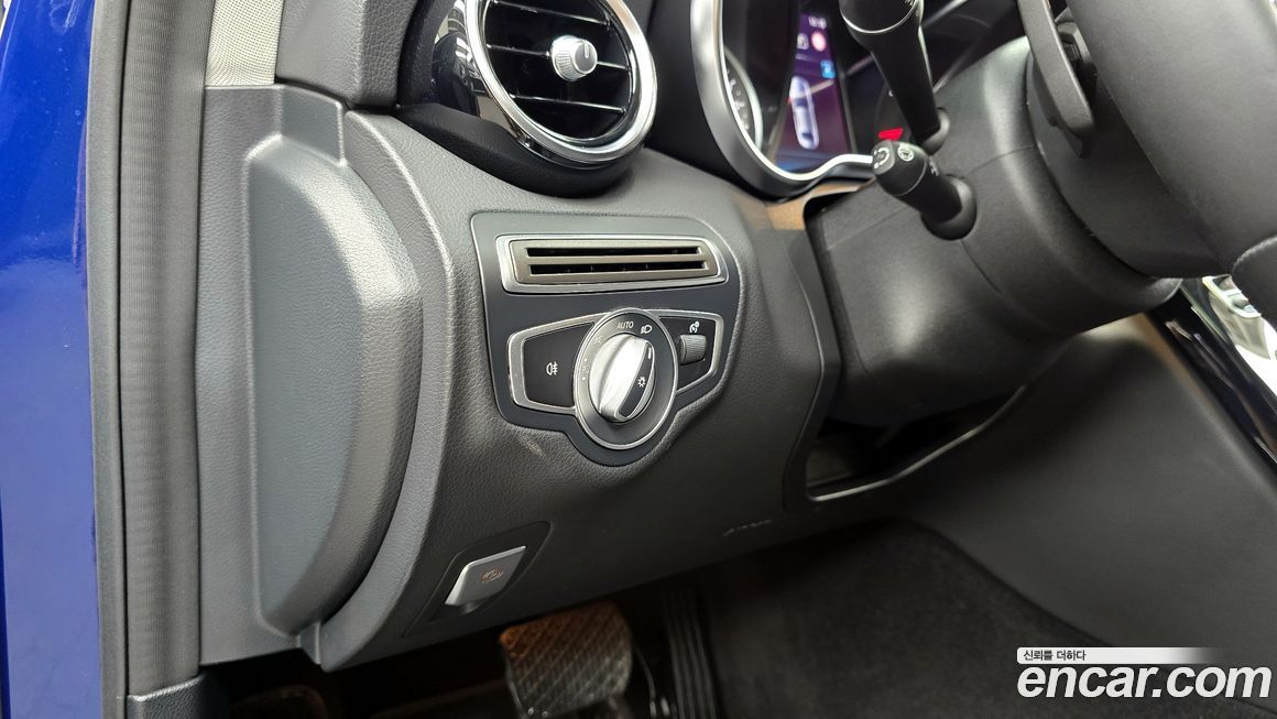 Mercedes-Benz C-Class 2020