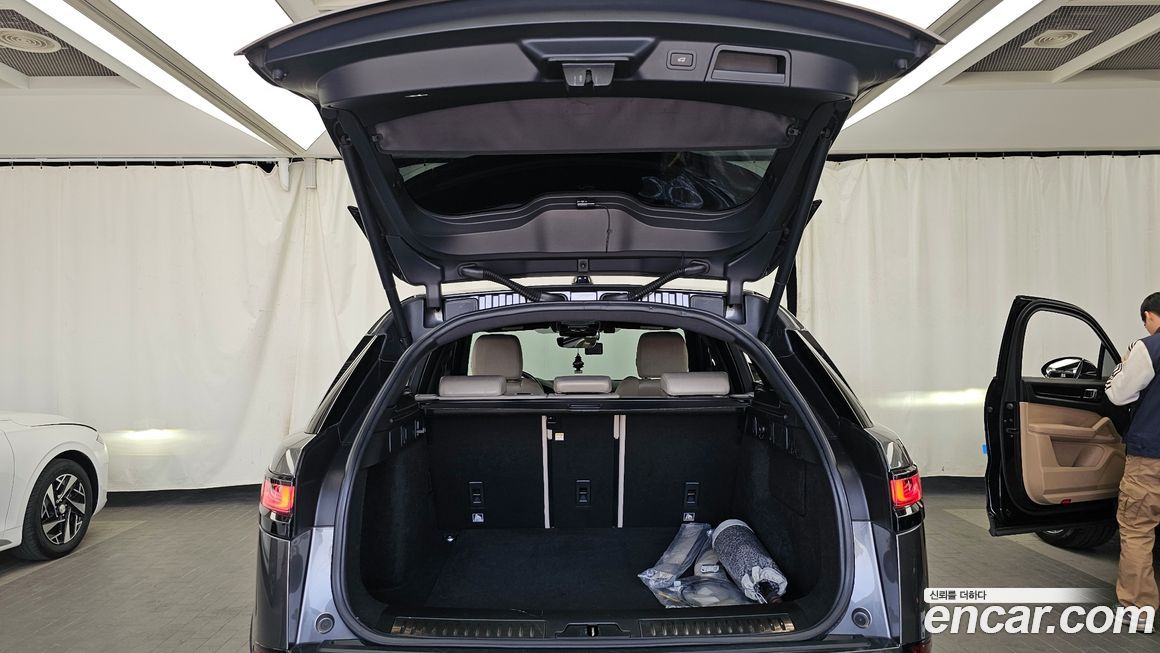 Land Rover Range Rover Velar 2018