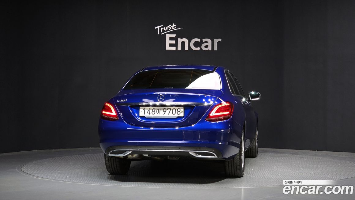 Mercedes-Benz C-Class 2020