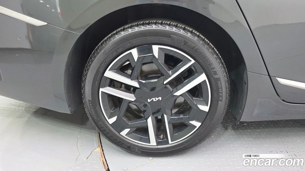 Kia K8 2025