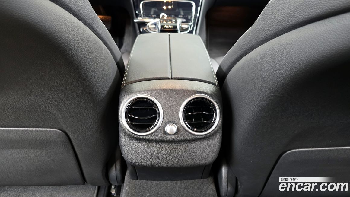 Mercedes-Benz C-Class 2020