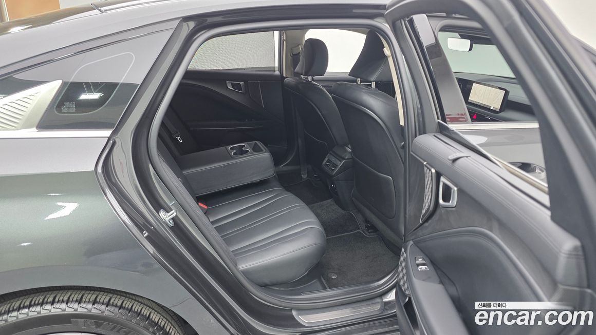 Kia K8 2025