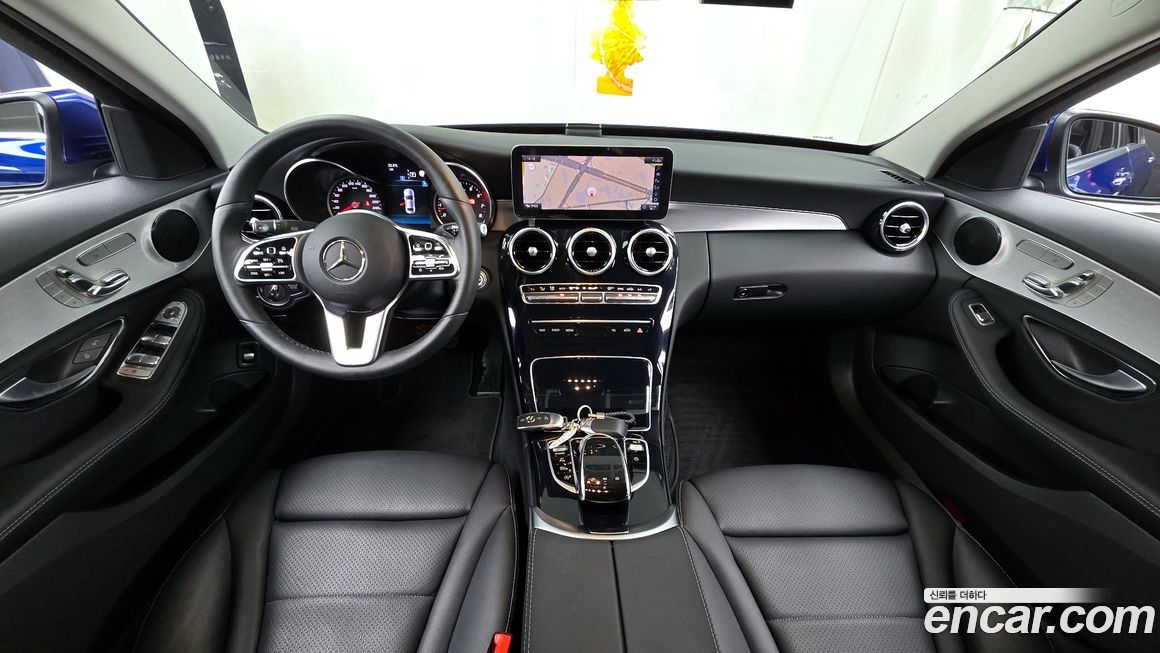 Mercedes-Benz C-Class 2020
