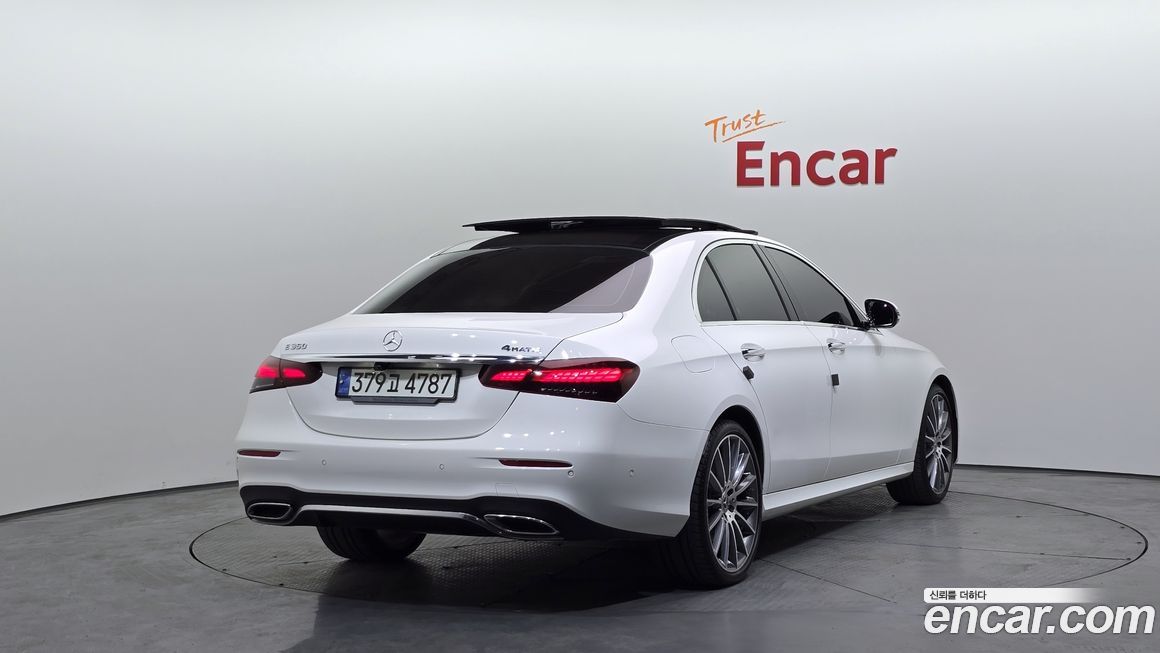Mercedes-Benz E-Class 2021