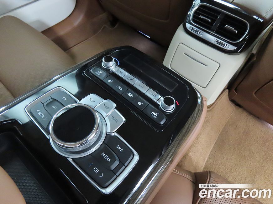 Genesis G90 2021