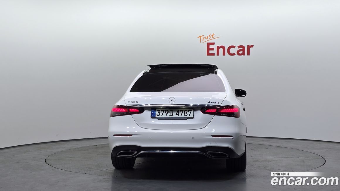 Mercedes-Benz E-Class 2021
