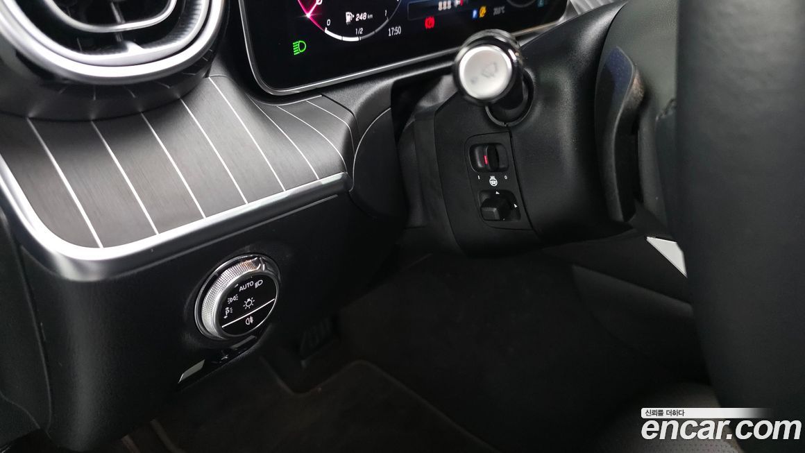 Mercedes-Benz C-Class 2022