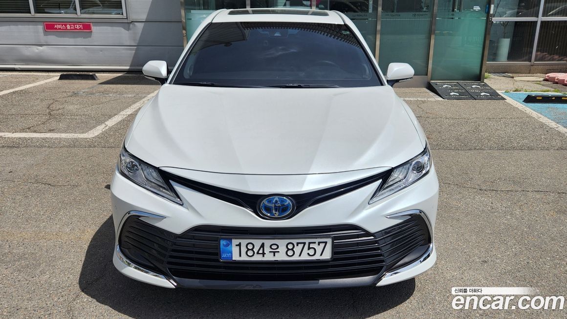 Toyota Camry 2023
