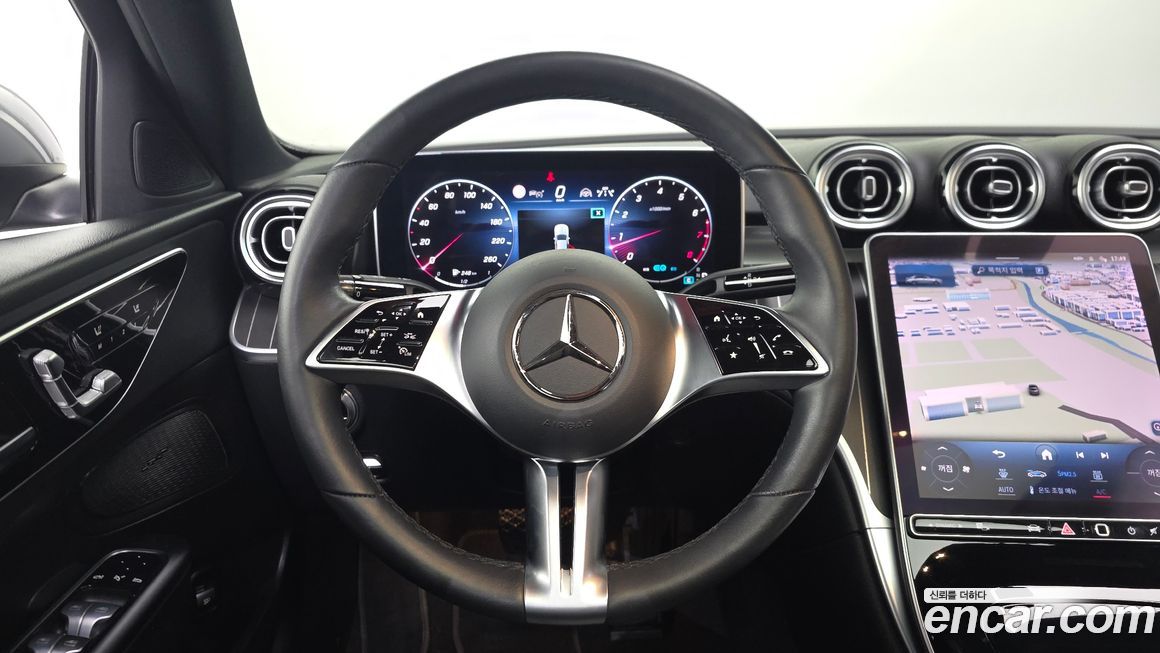 Mercedes-Benz C-Class 2022