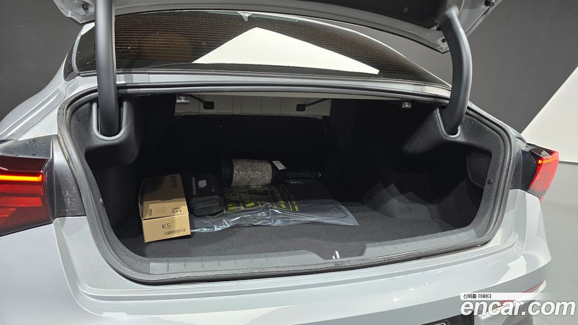 Kia K5 2025