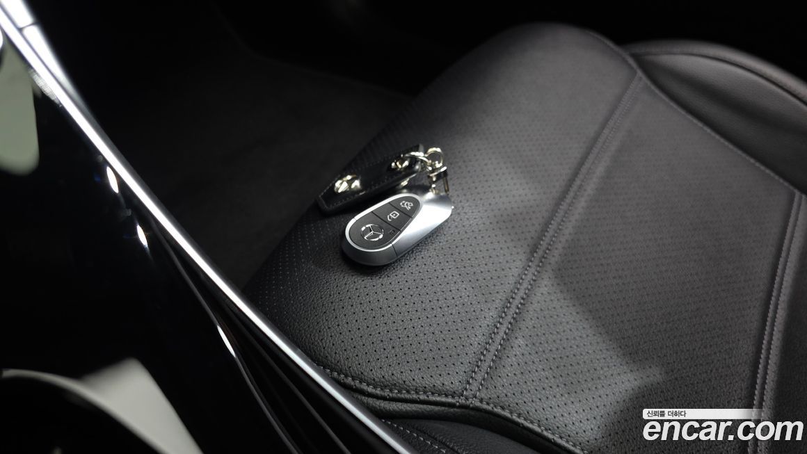 Mercedes-Benz C-Class 2022