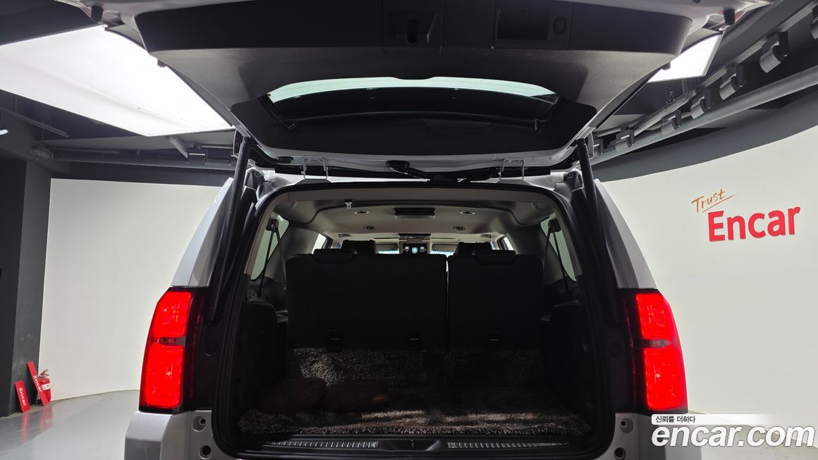 Chevrolet Surburban 2017