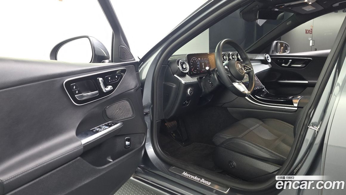 Mercedes-Benz C-Class 2022