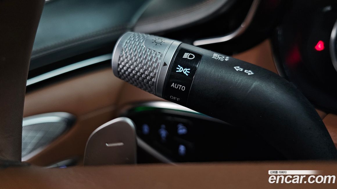 Genesis GV70 2024