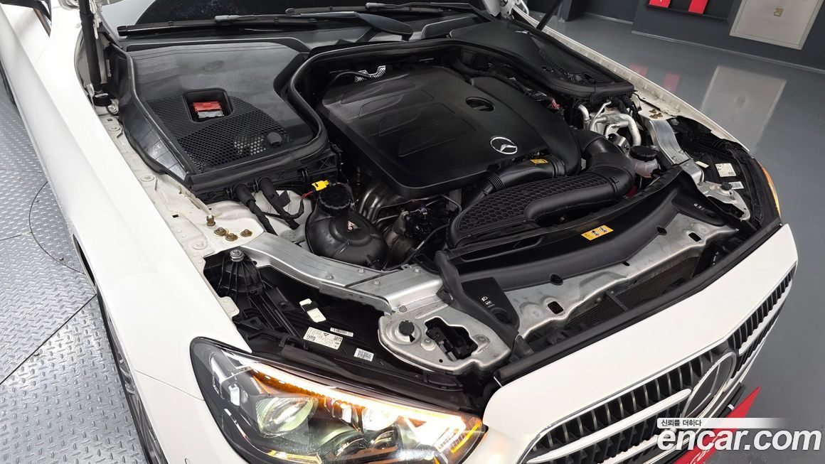 Mercedes-Benz E-Class 2021