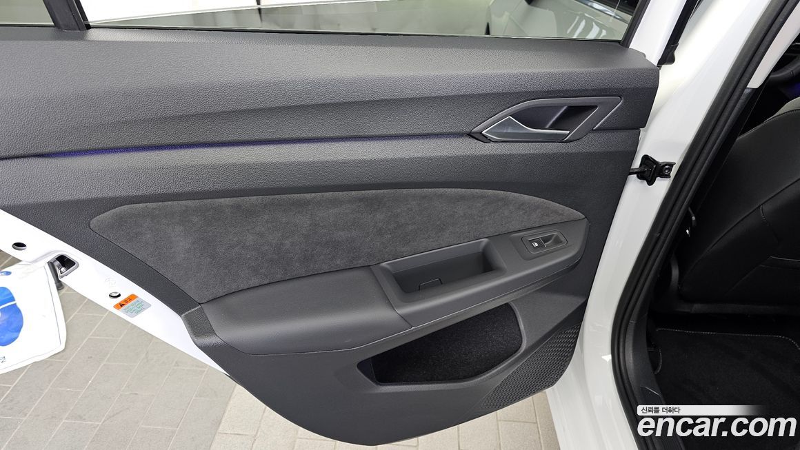 Volkswagen Golf 2025