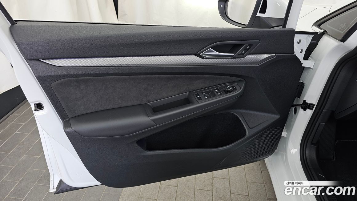 Volkswagen Golf 2025