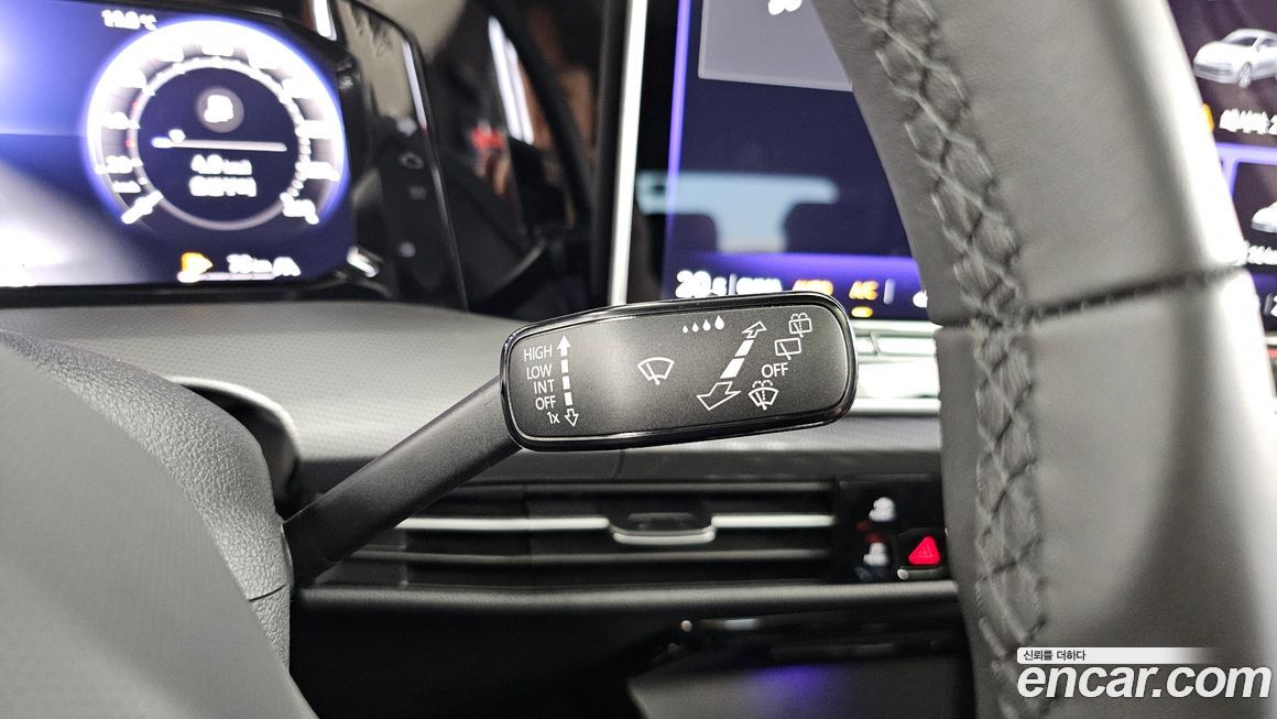 Volkswagen Golf 2025