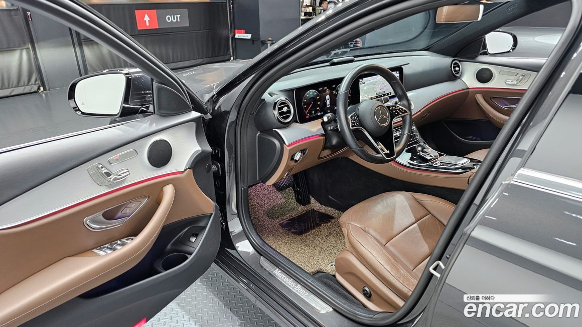 Mercedes-Benz E-Class 2021