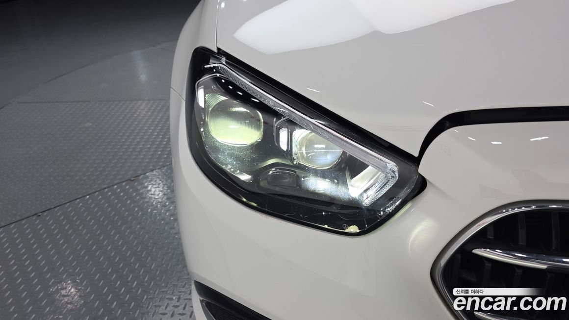 Mercedes-Benz E-Class 2021
