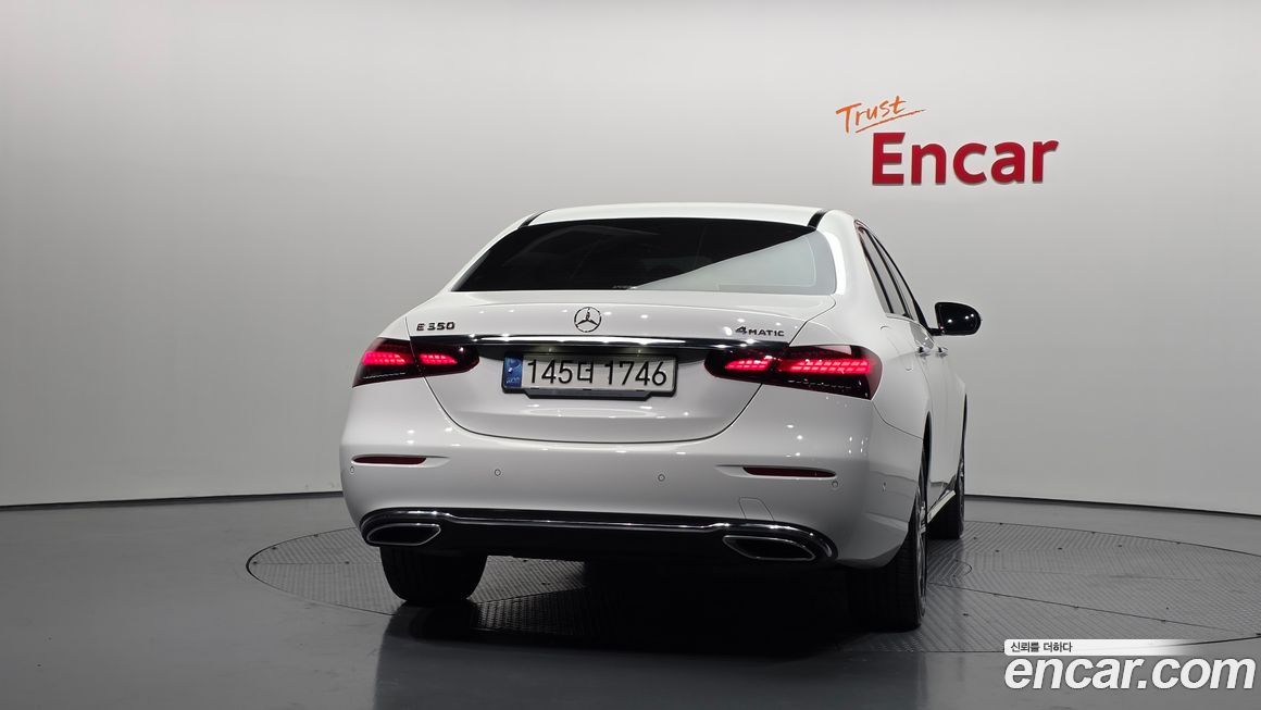 Mercedes-Benz E-Class 2021