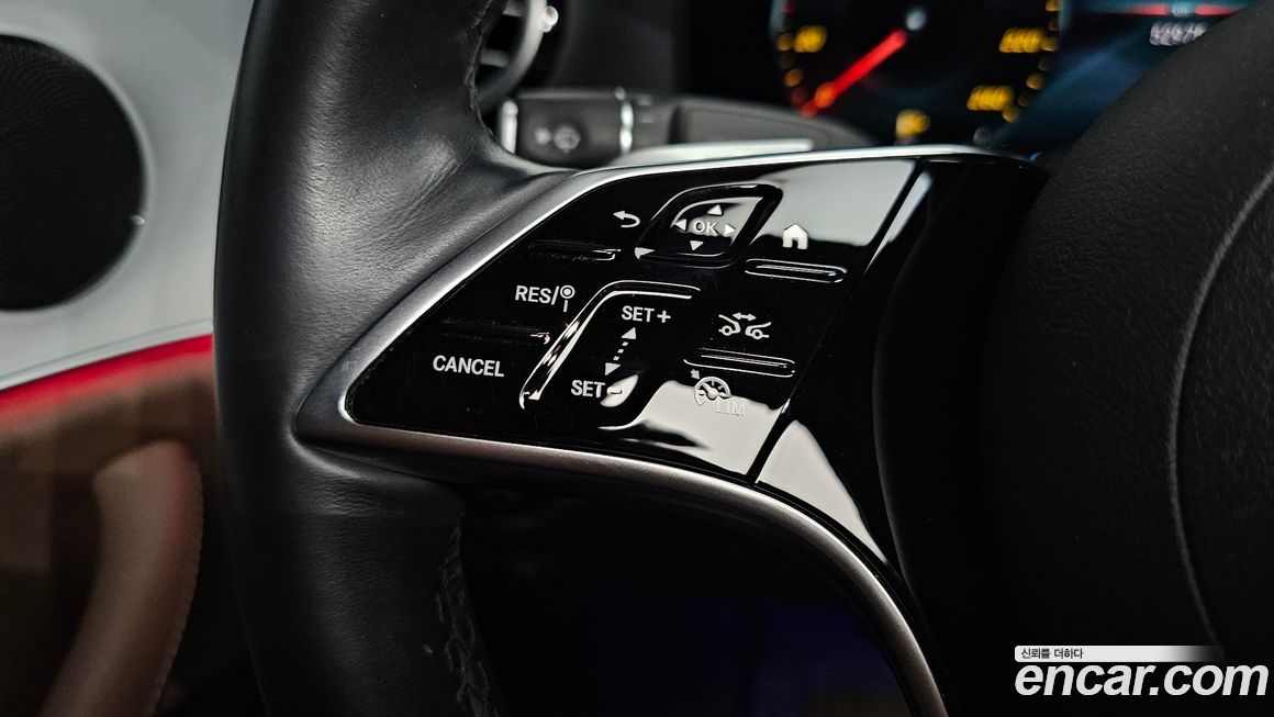 Mercedes-Benz E-Class 2021