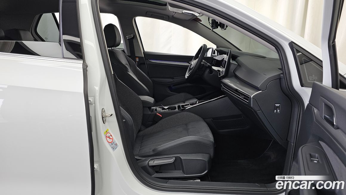 Volkswagen Golf 2025