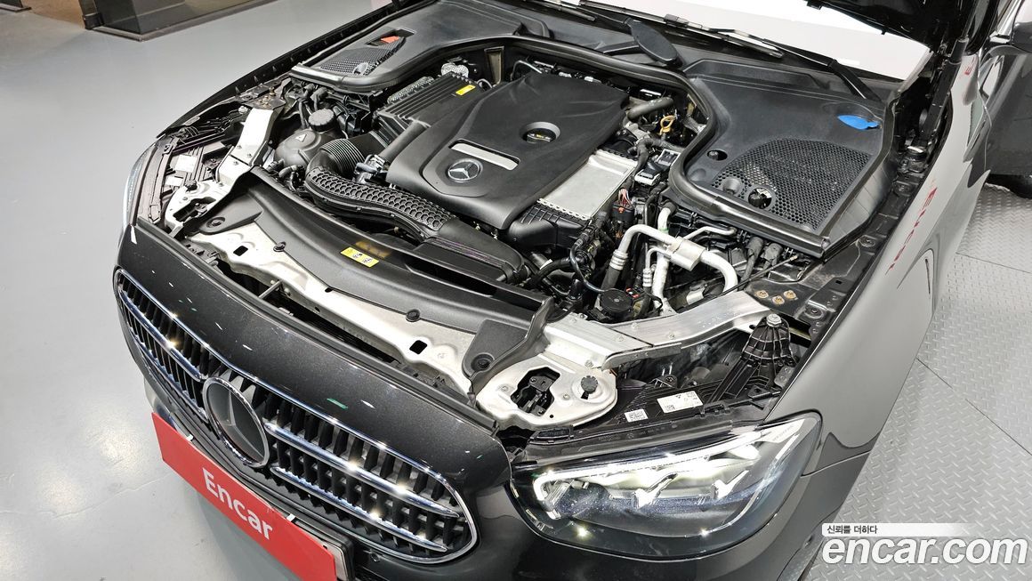 Mercedes-Benz E-Class 2021