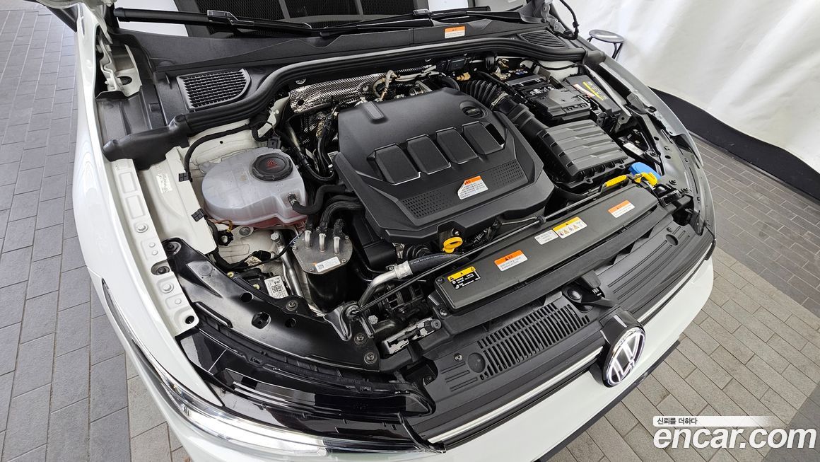 Volkswagen Golf 2025