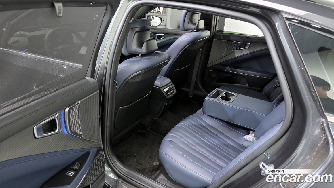 Kia K8 2025