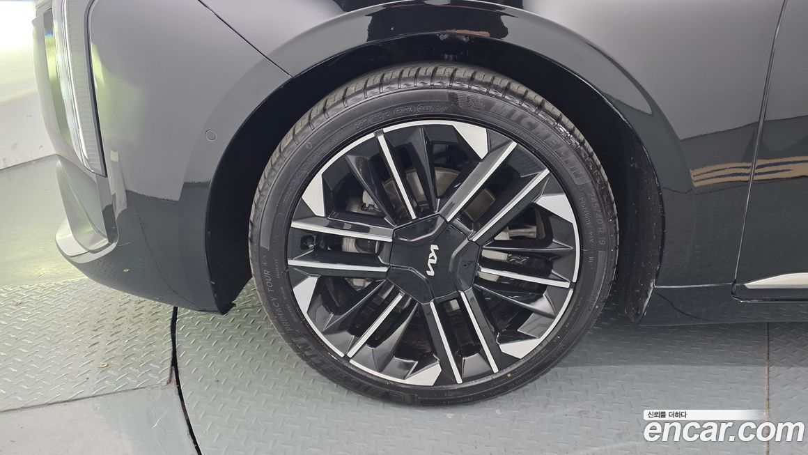 Kia K8 2025
