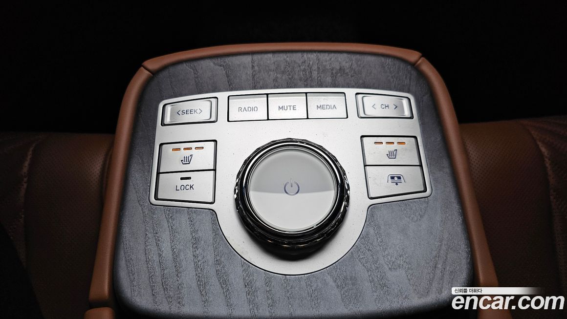 Genesis G80 2023