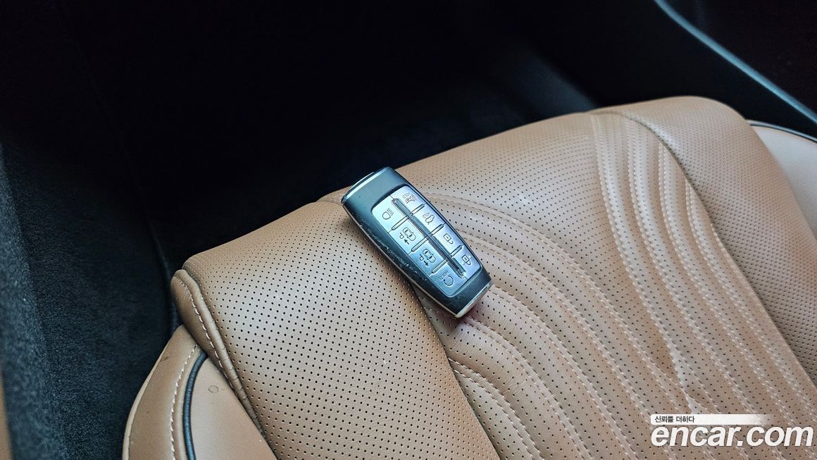 Genesis G80 2023