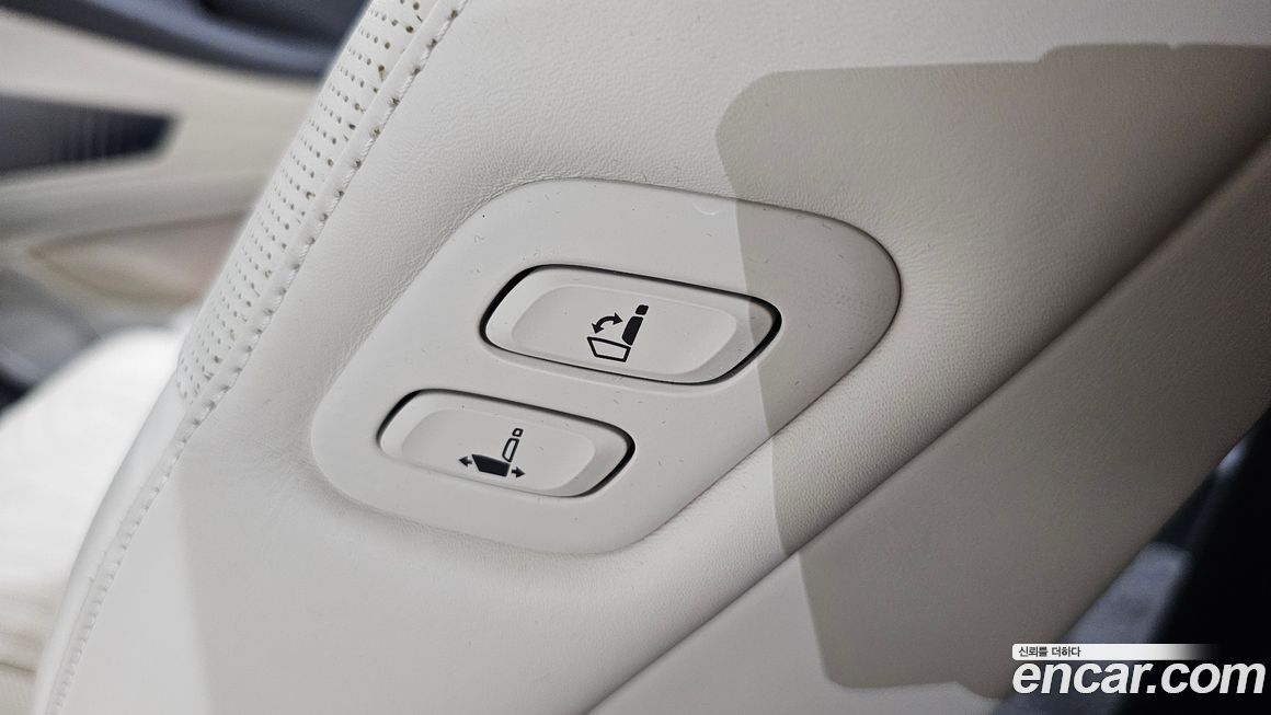 Genesis G80 2023