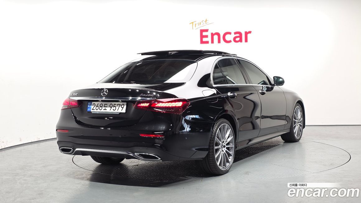 Mercedes-Benz E-Class 2022