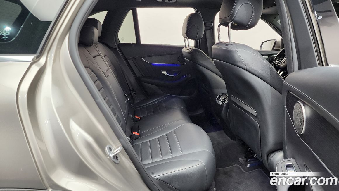 Mercedes-Benz GLC-Class 2022