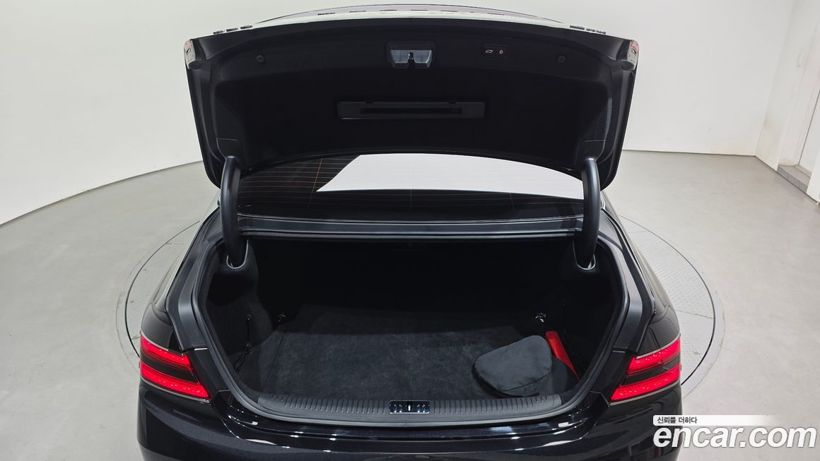 Genesis G90 2021
