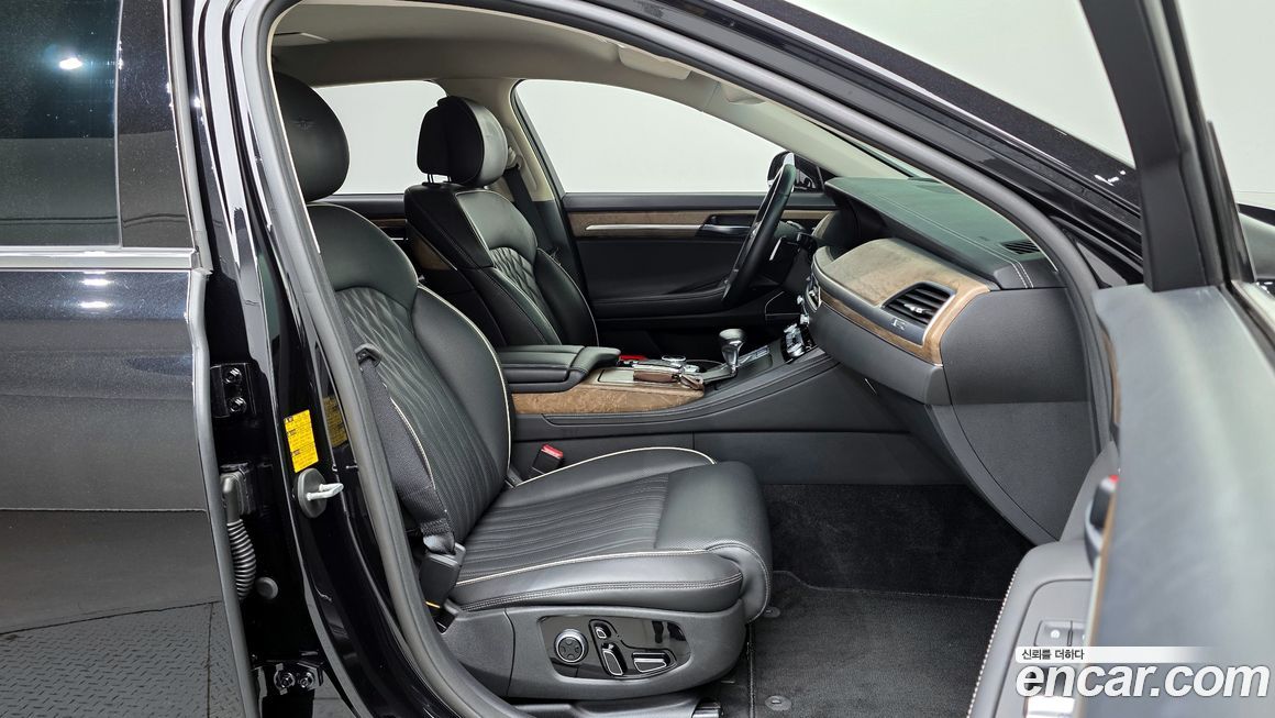 Genesis G90 2021